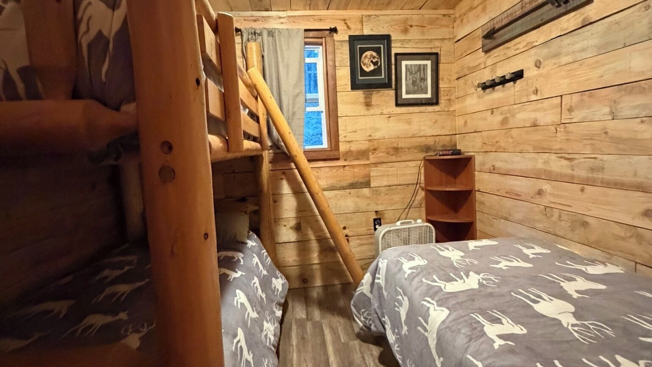 Photo of Bedroom in Gulnare