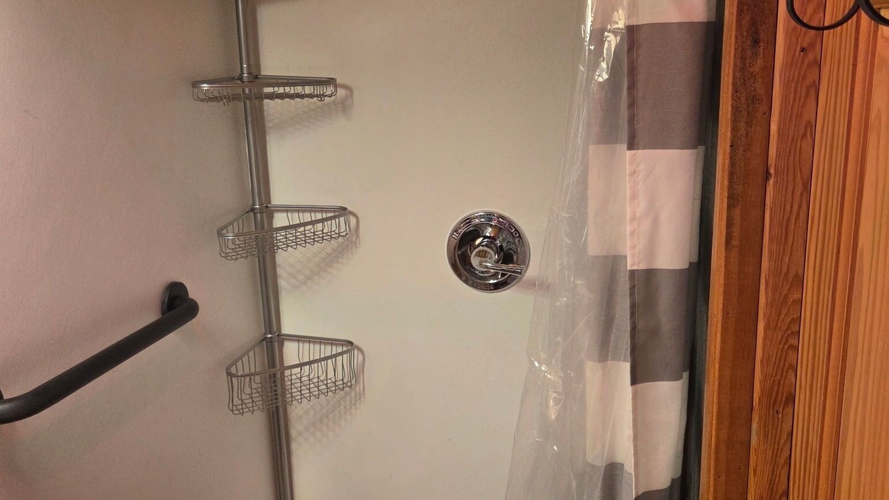 Photo of Bathroom in Gulnare