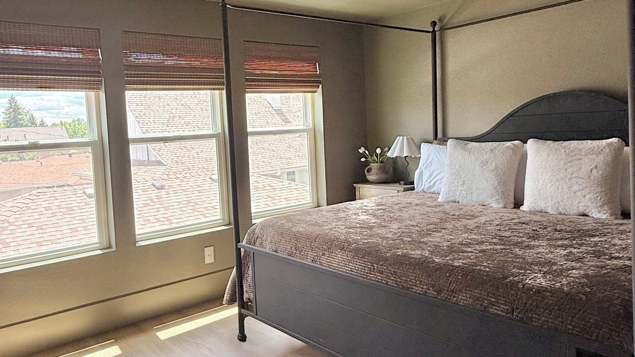 Photo of Bedroom in Castle Rock
