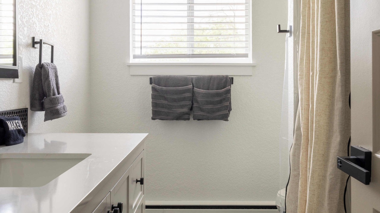 Photo of Bathroom in Bel Aire