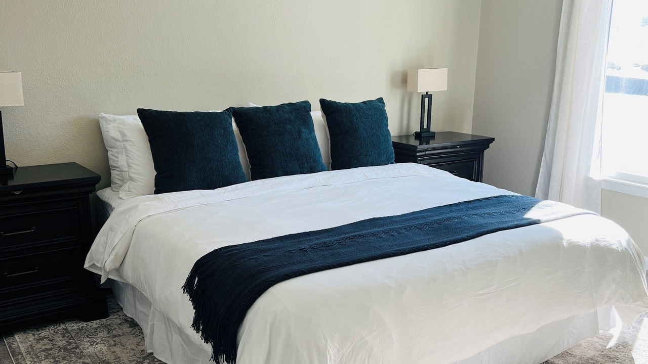 Photo of Bedroom in Aurora