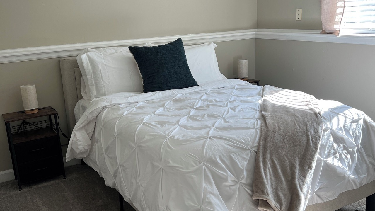 Photo of Bedroom in Aurora