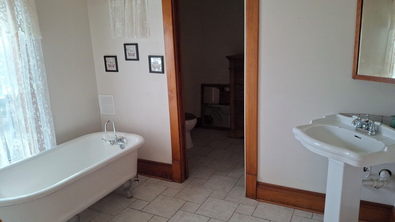 Photo of Bathroom in Orchard City