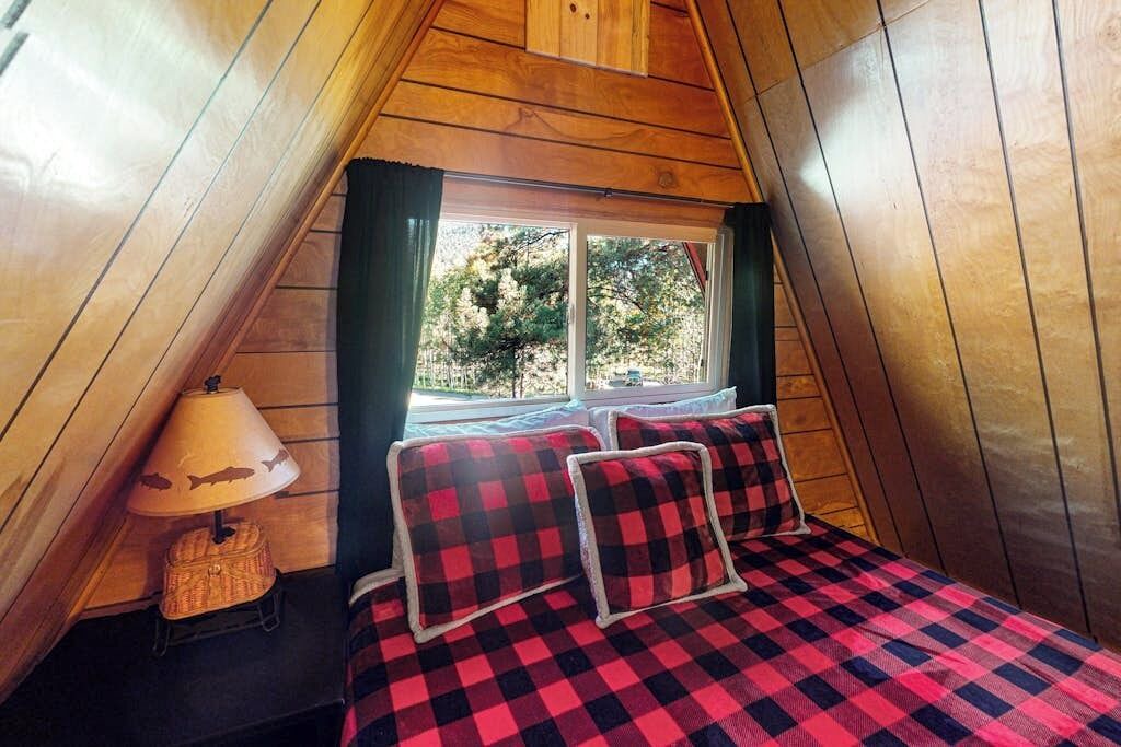 Photo of Bedroom in Ponderosa Pines