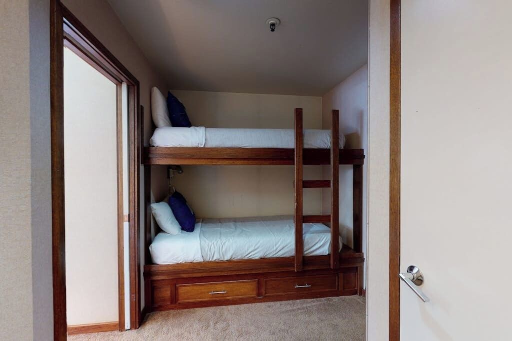 Photo of Bedroom in Copper Mountain Village