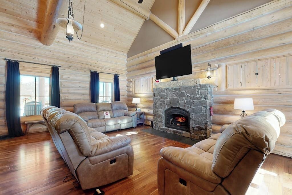 Photo of Livingroom in South Fork