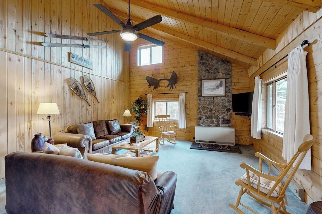 Photo of Livingroom in South Fork