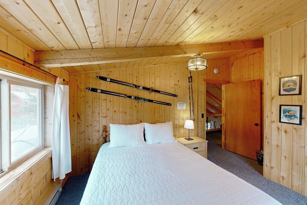 Photo of Bedroom in South Fork