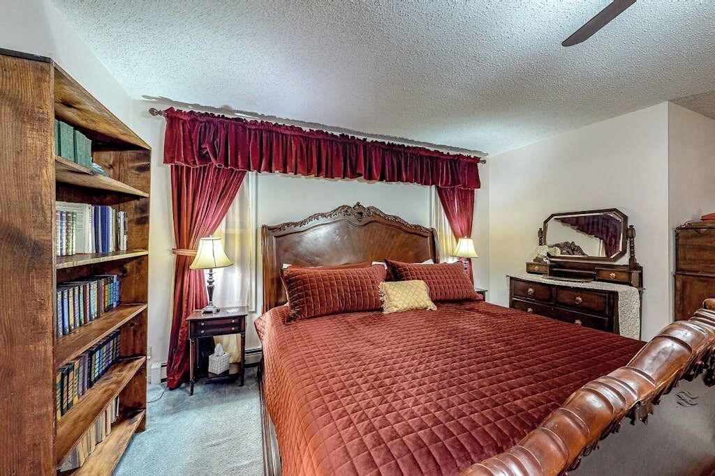 Photo of Bedroom in South Fork
