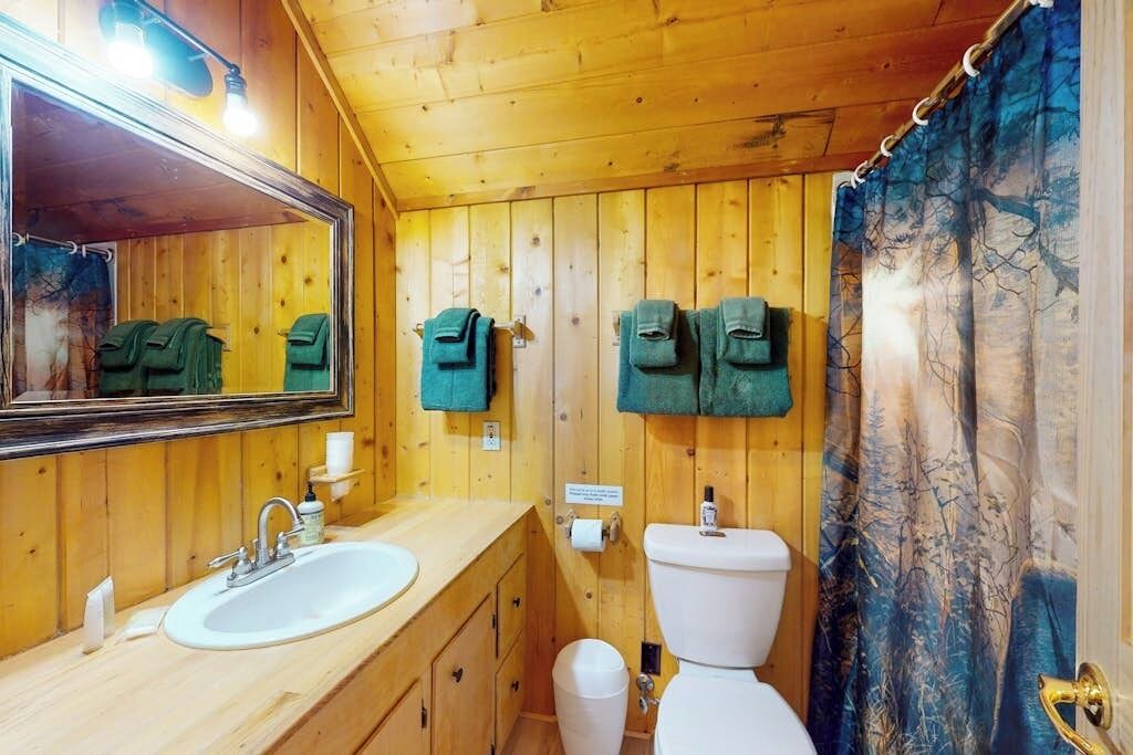 Photo of Bathroom in Rivers Edge