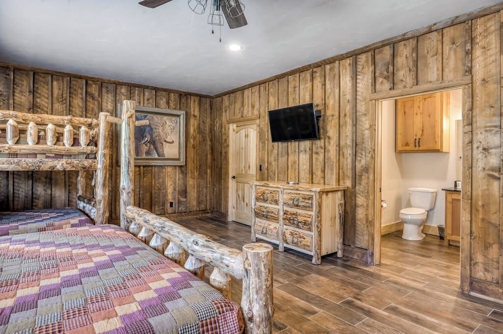 Photo of Bedroom in South Fork