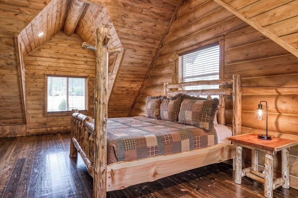 Photo of Bedroom in South Fork
