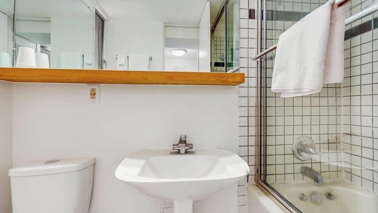 Photo of Bathroom in West End