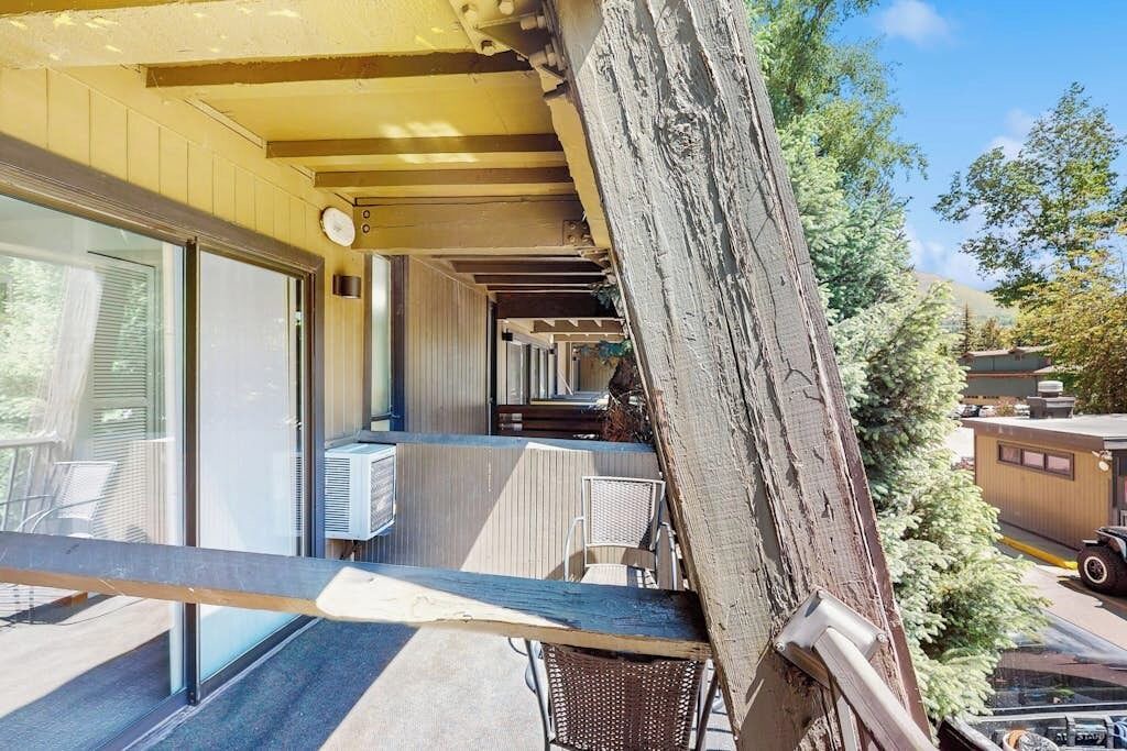 Photo of Outdoor in West End