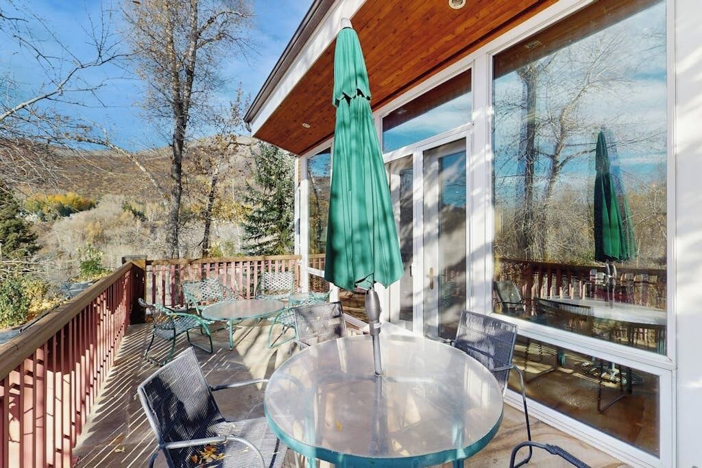 Photo of Outdoor in West End