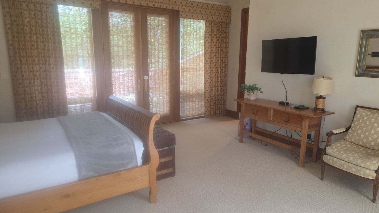 Photo of Bedroom in West End