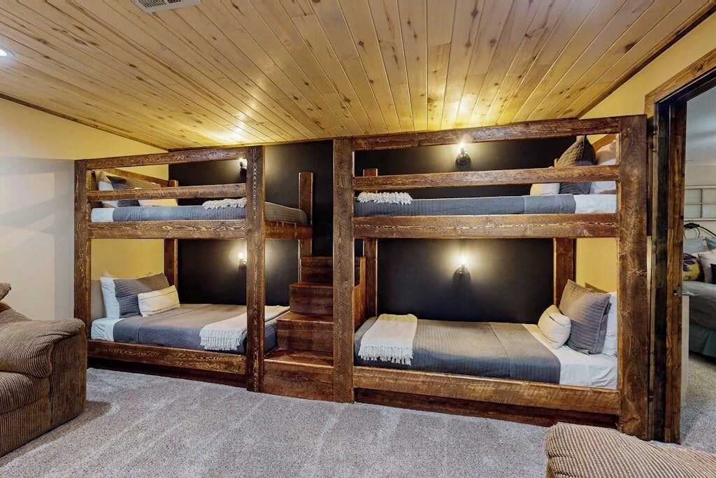 Photo of Bedroom in Del Norte