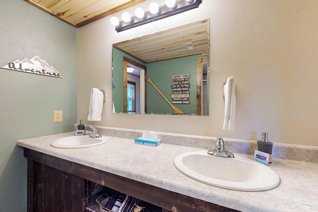 Photo of Bathroom in Del Norte