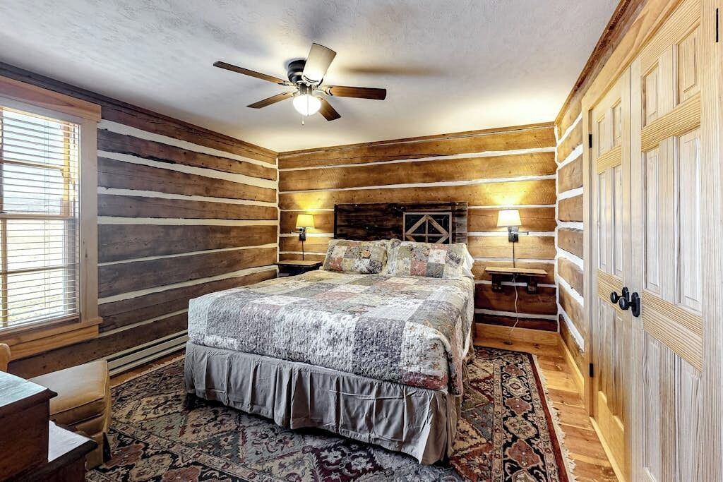 Photo of Bedroom in South Fork