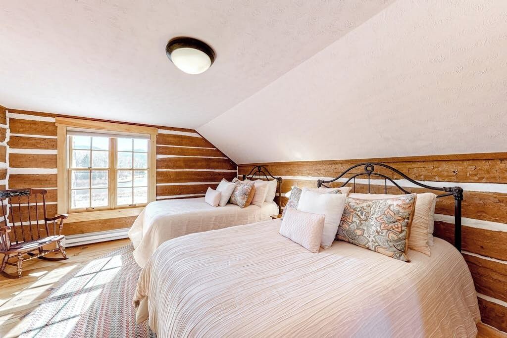 Photo of Bedroom in South Fork
