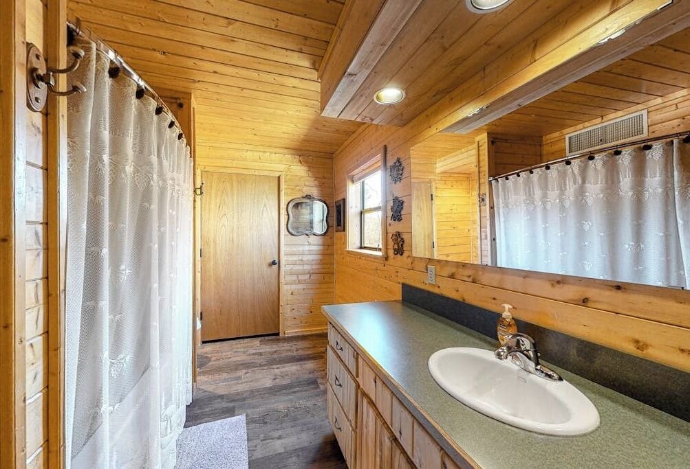Photo of Bathroom in South Fork