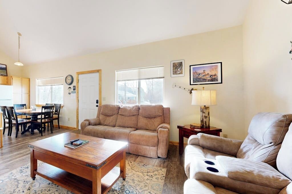Photo of Livingroom in Gunnison
