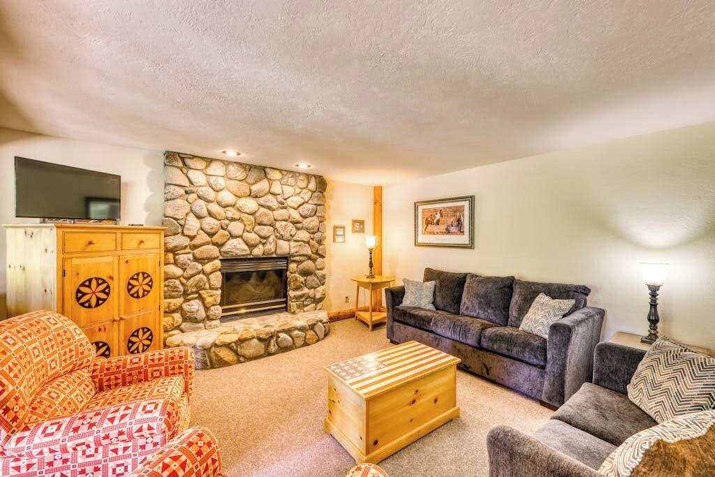 Photo of Livingroom in Baldy Mountain
