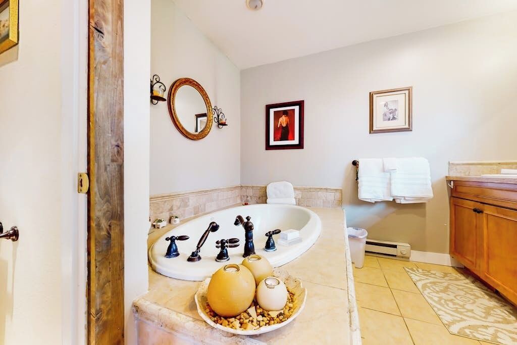 Photo of Bathroom in Carbondale