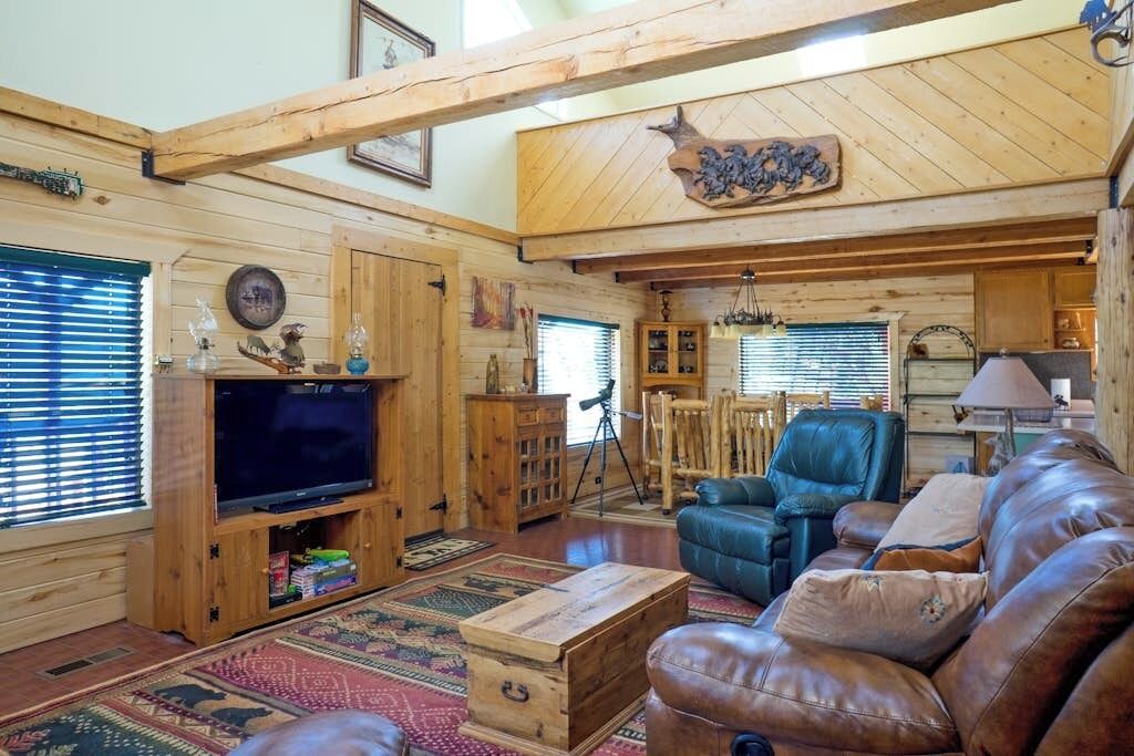 Photo of Livingroom in Alpine Village