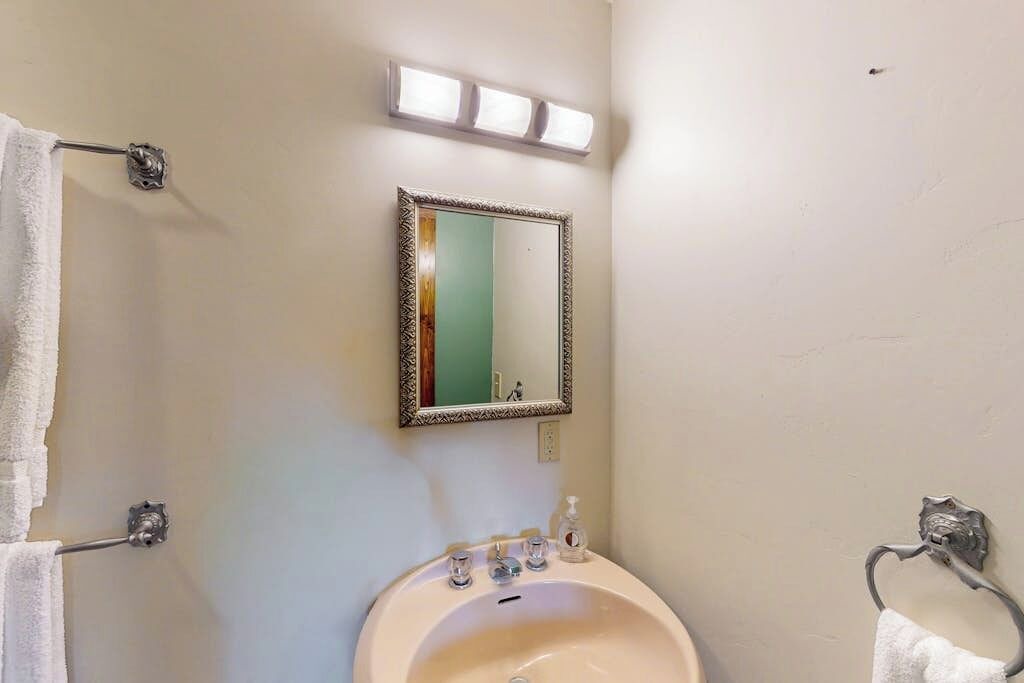 Photo of Bathroom in Del Norte
