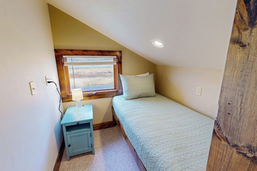 Photo of Bedroom in Del Norte