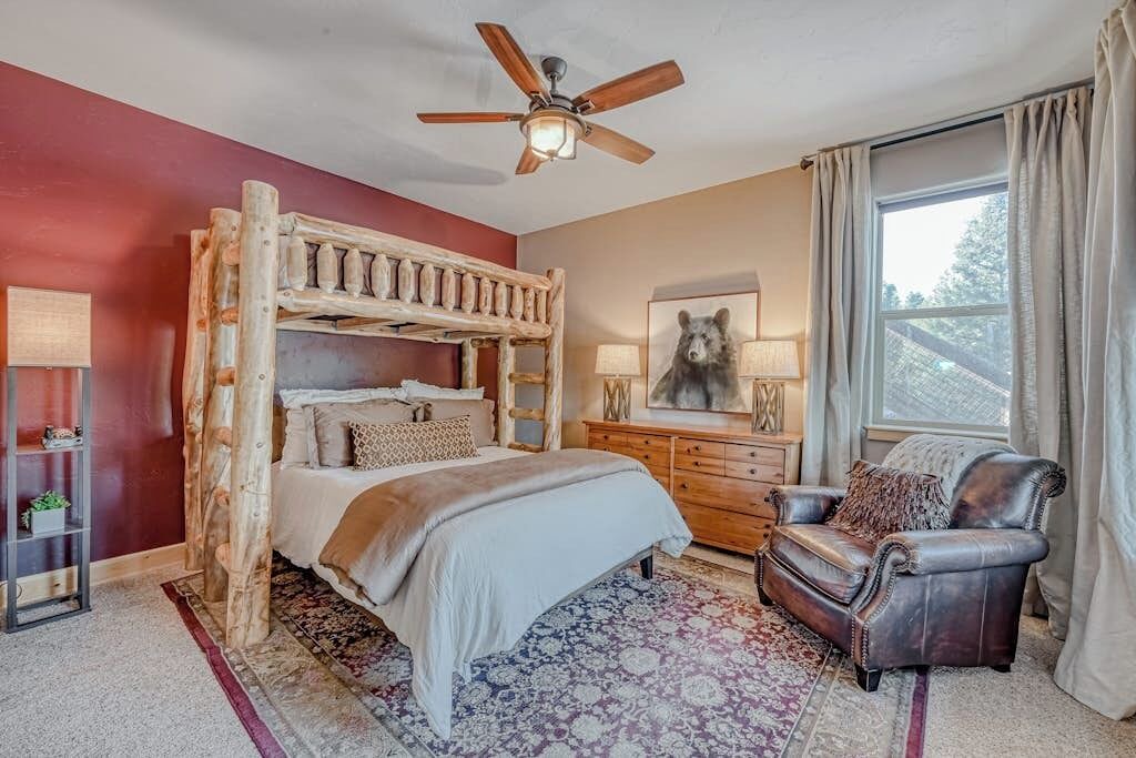 Photo of Bedroom in South Fork