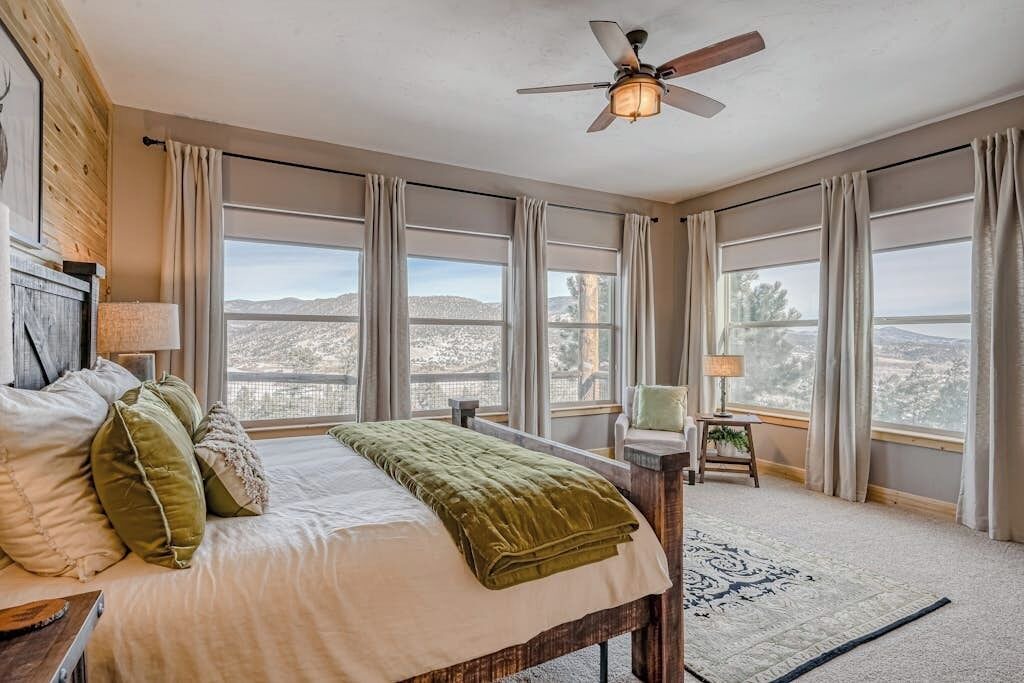 Photo of Bedroom in South Fork