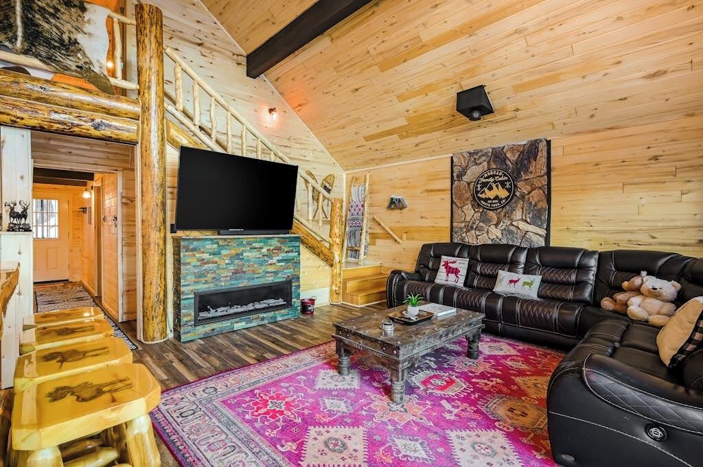 Photo of Livingroom in Ponderosa Pines