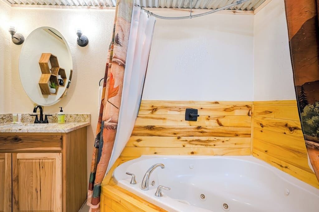 Photo of Bathroom in Ponderosa Pines