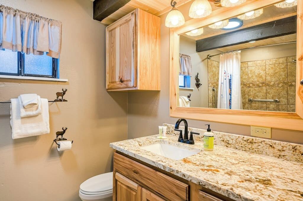 Photo of Bathroom in Ponderosa Pines