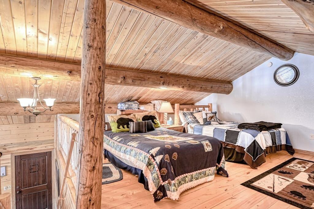 Photo of Bedroom in Alpine Village