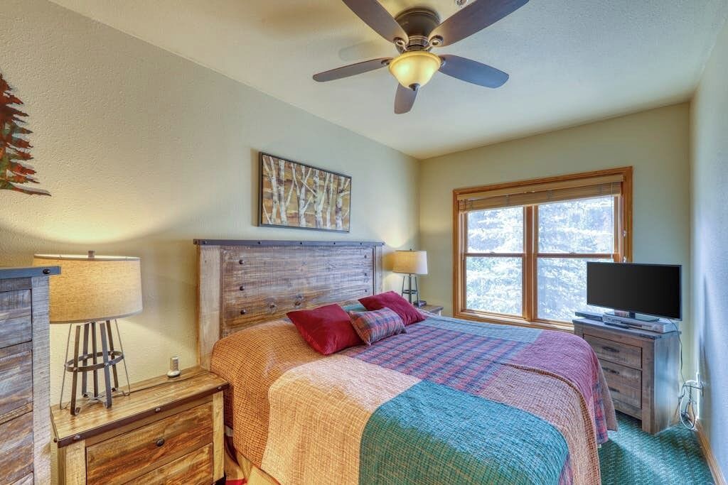 Photo of Bedroom in Mountain House