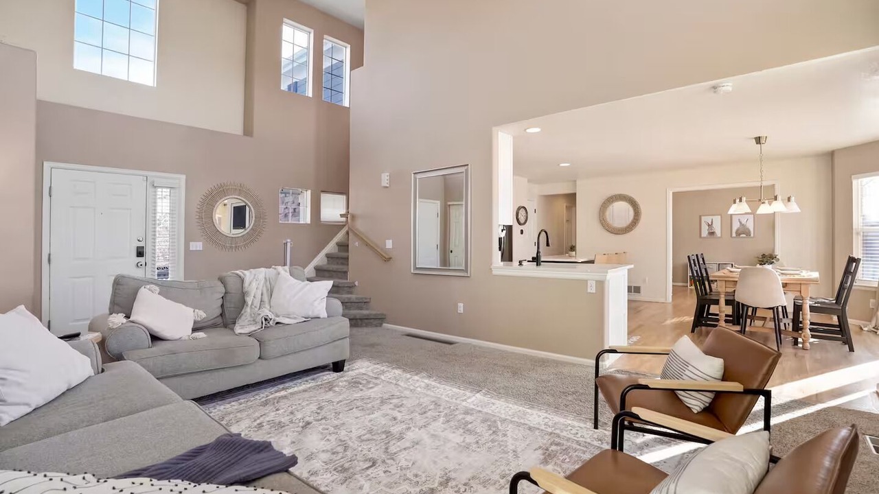 Photo of Livingroom in East Quincy Highlands
