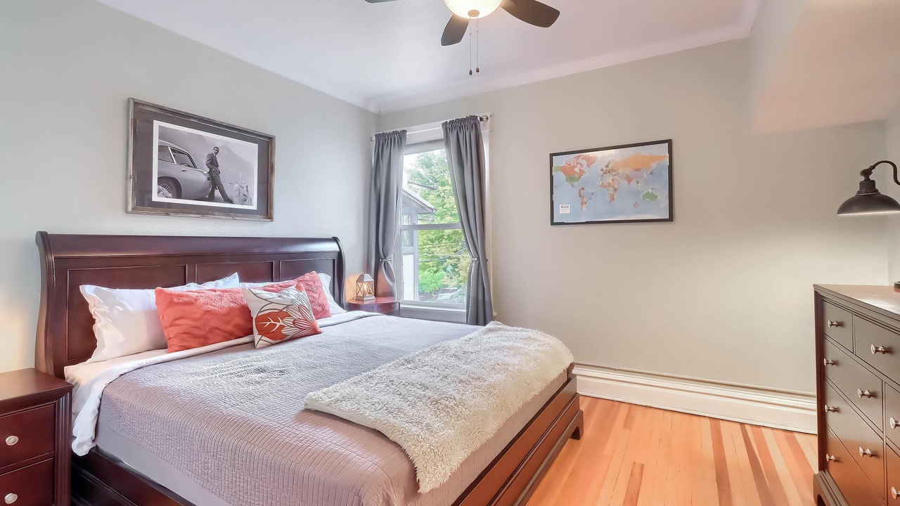 Photo of Bedroom in Congress Park