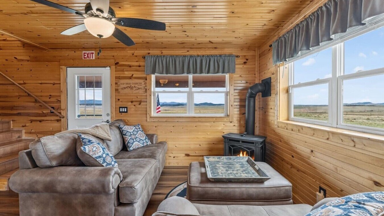 Photo of Bedroom in Michigan Hill