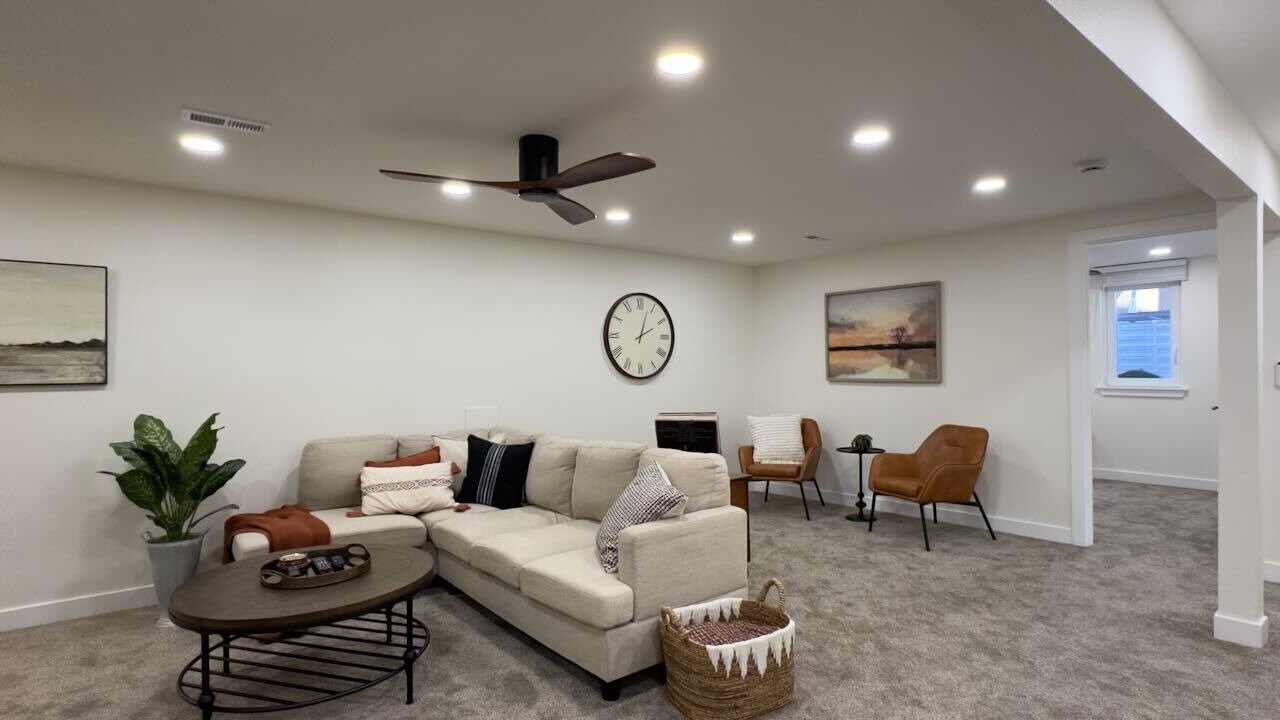 Photo of Livingroom in Lakewood