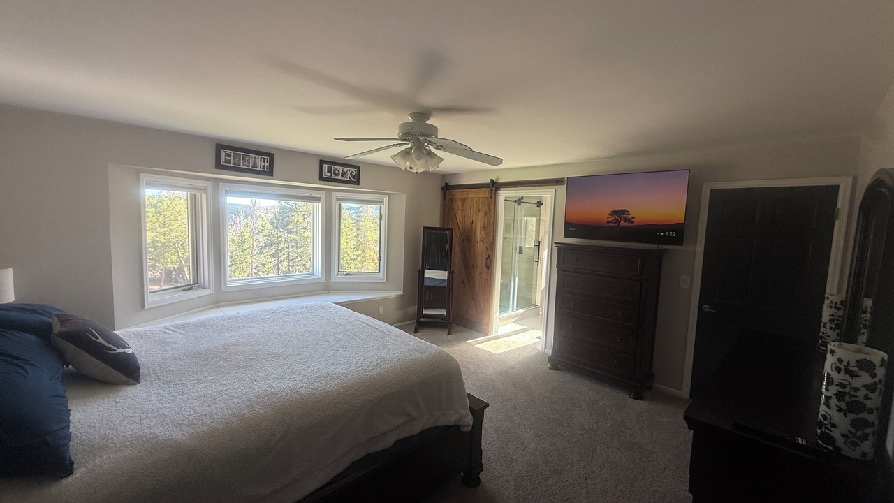 Photo of Bedroom in Pleasant Park Corridor
