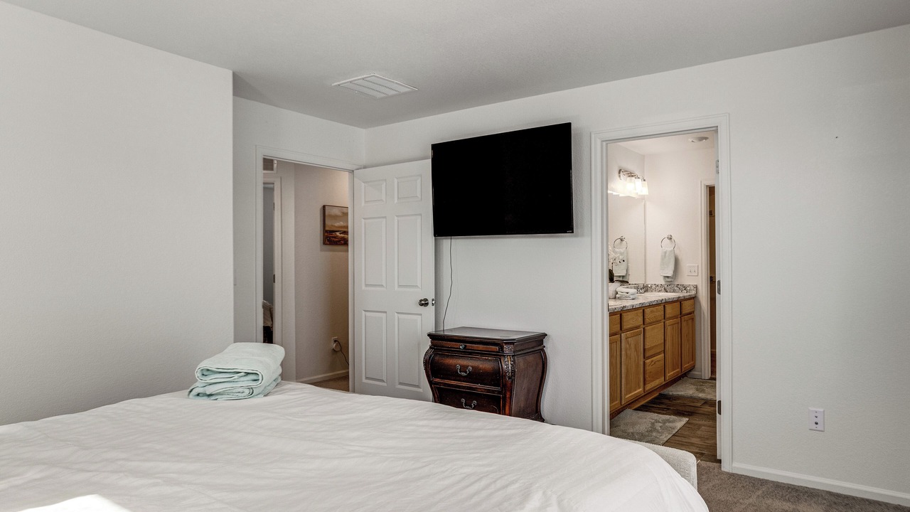 Photo of Bedroom in Aurora