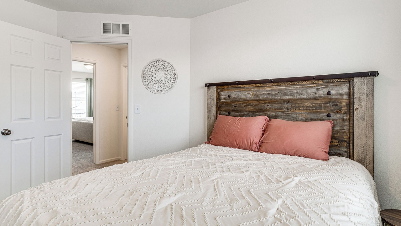 Photo of Bedroom in Aurora