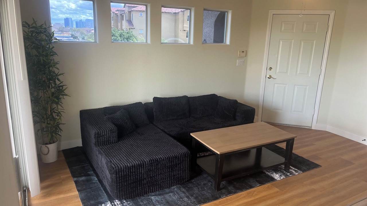 Photo of Livingroom in Spring Valley