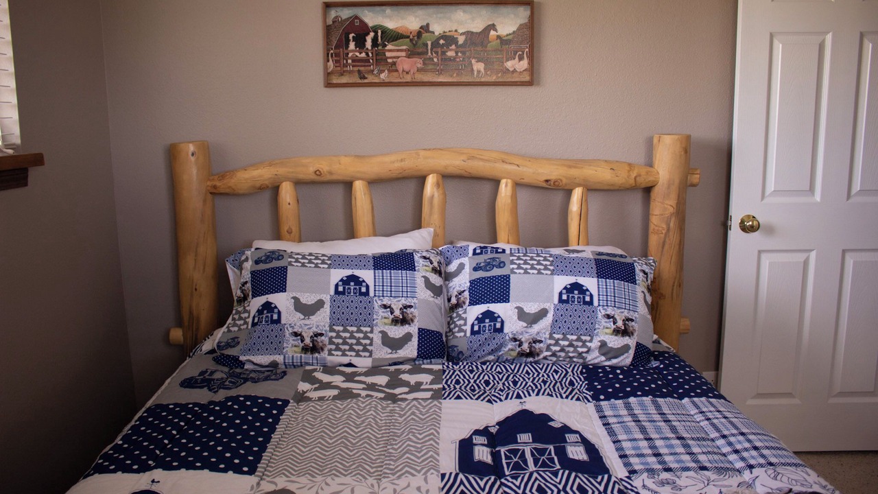 Photo of Bedroom in Montrose