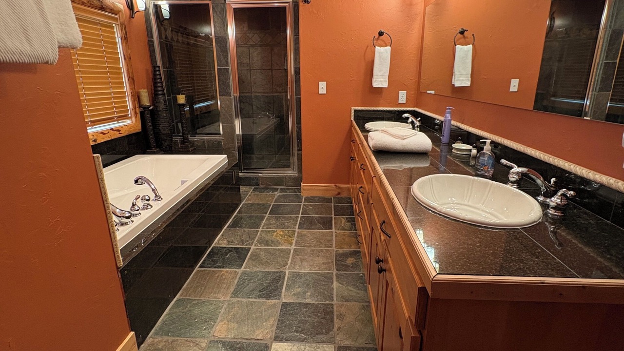 Photo of Bathroom in Whitepine