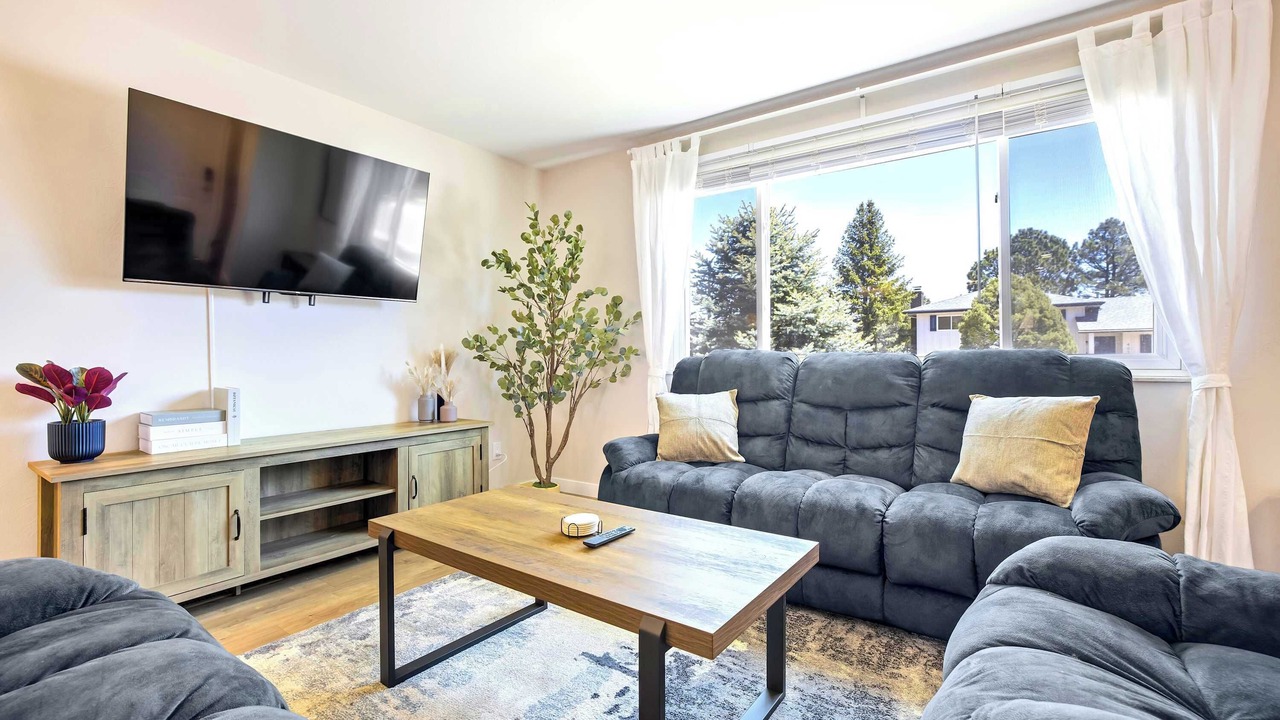 Photo of Bedroom in West Colorado Springs