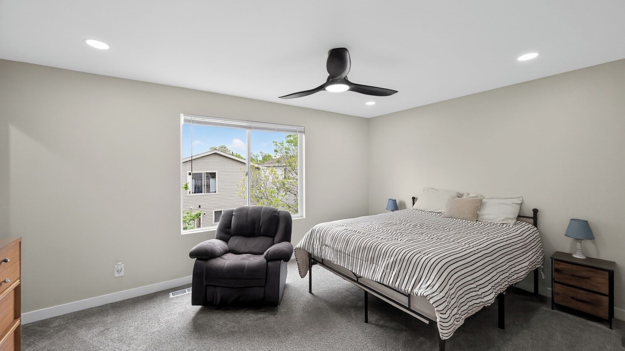 Photo of Bedroom in Aurora